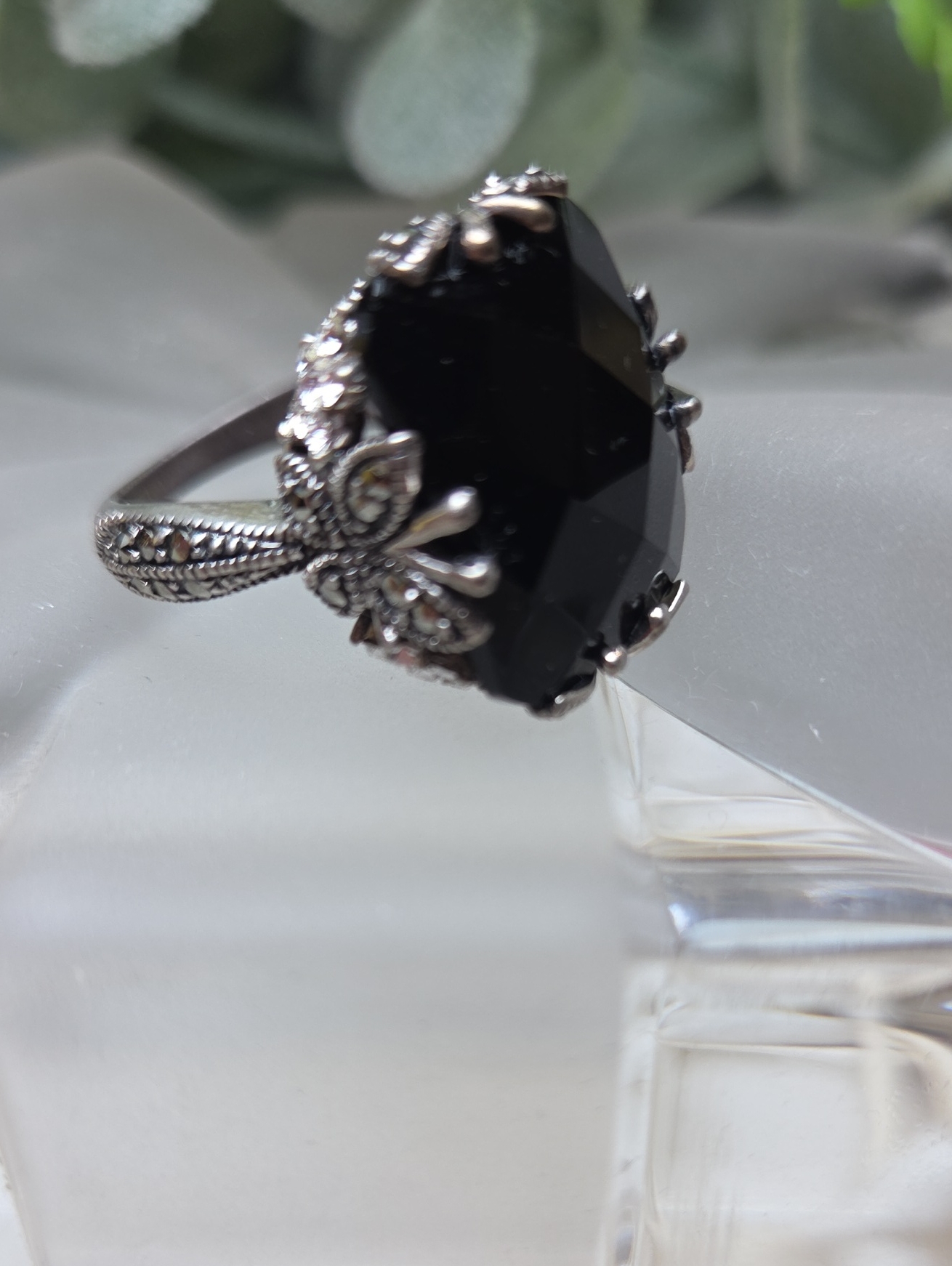 Sterling Silver Faceted Black Onyx Floral Filigree Ring W/ White Topz & Hematite